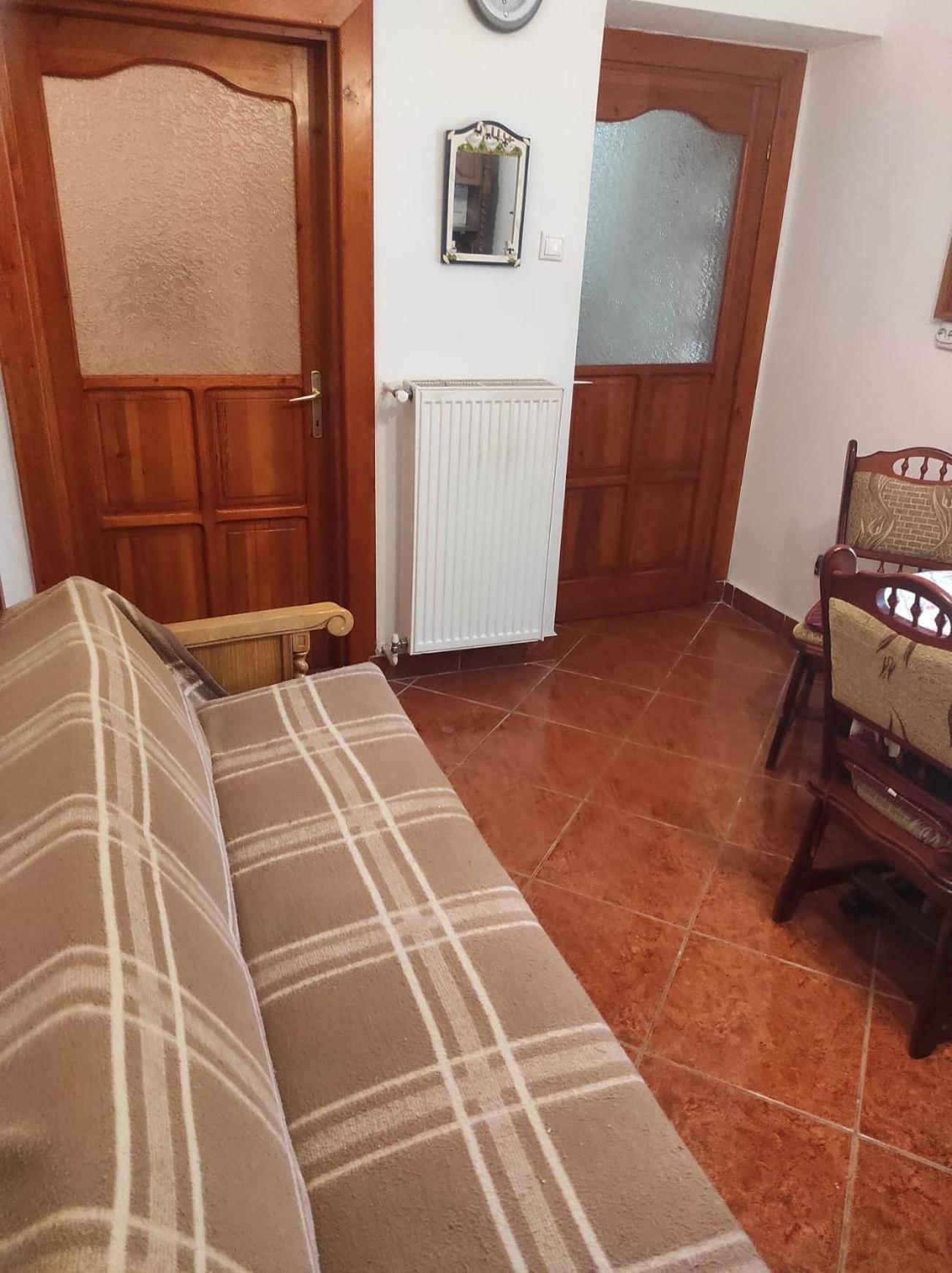 Csukavoelgyi Apartman 维谢格拉德 外观 照片